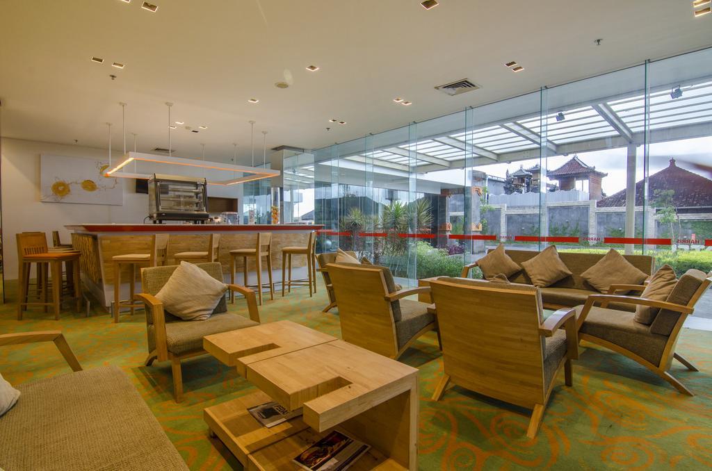 Harris Hotel And Conventions Denpasar  Exterior photo