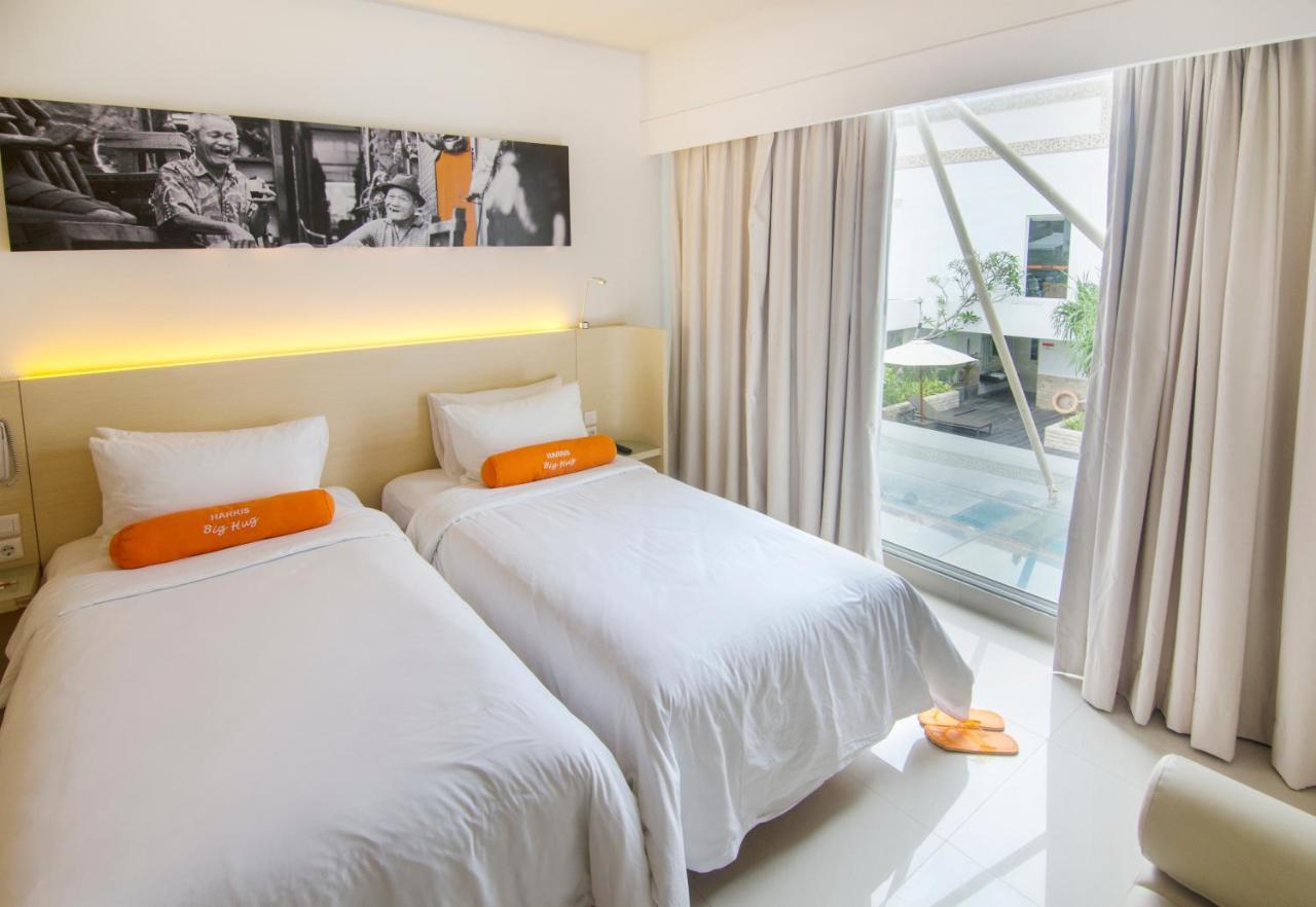 Harris Hotel And Conventions Denpasar  Exterior photo